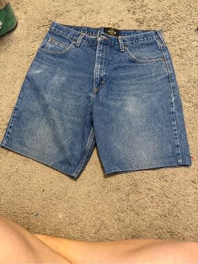 RedHead Men's Blue Denim Shorts - Five-Pocket Style